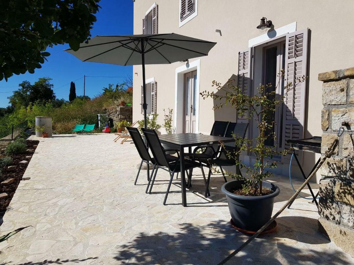 Vila Flora Secovlje Exterior photo